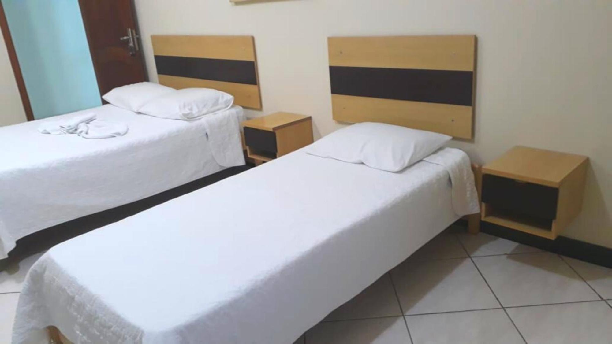 Gv Park Hotel غوفيرنادور فالاداريس الغرفة الصورة