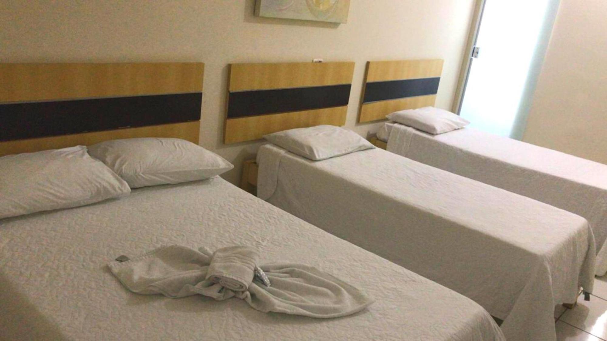 Gv Park Hotel غوفيرنادور فالاداريس الغرفة الصورة