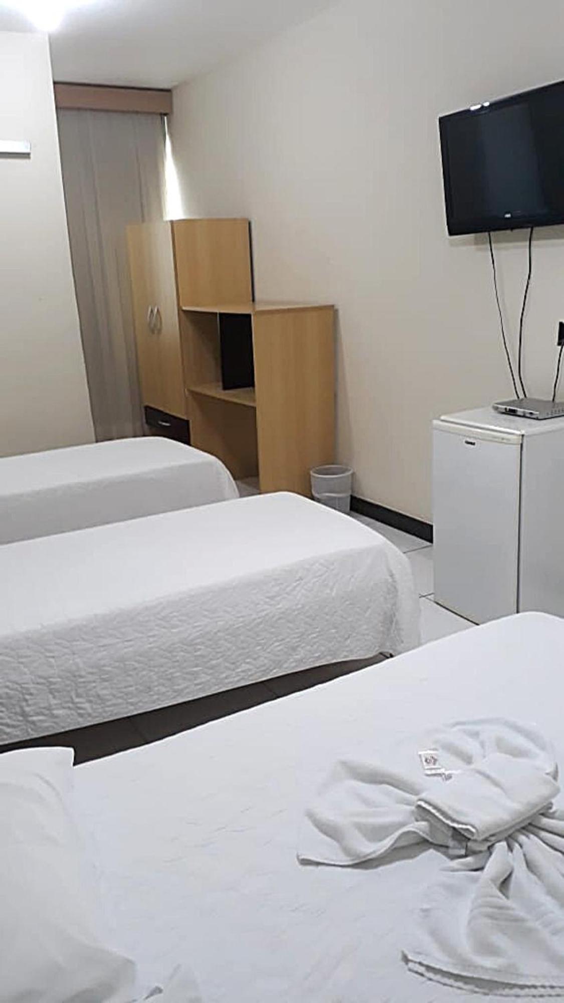 Gv Park Hotel غوفيرنادور فالاداريس الغرفة الصورة